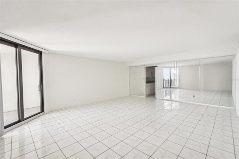 Купить кондоминиум в Сарасота, Флорида 5 комнат, 76.18м2, № 1585660 - фото 11
