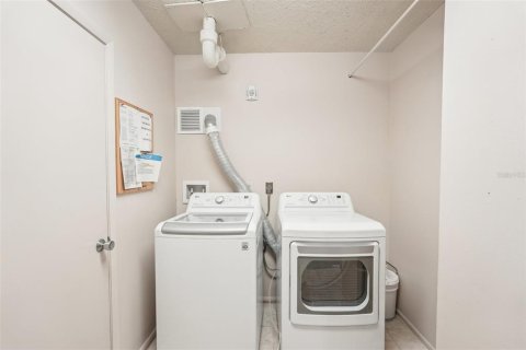 Купить кондоминиум в Сарасота, Флорида 5 комнат, 76.18м2, № 1585660 - фото 23