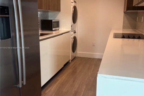 Copropriété à vendre à Bay Harbor Islands, Floride: 2 chambres, 111.02 m2 № 1966815 - photo 7