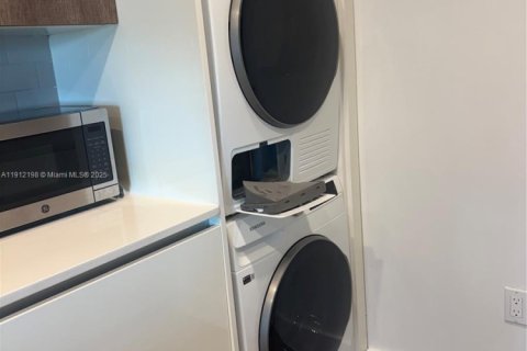 Copropriété à vendre à Bay Harbor Islands, Floride: 2 chambres, 111.02 m2 № 1966815 - photo 8