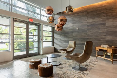 Copropriété à vendre à Bay Harbor Islands, Floride: 2 chambres, 111.02 m2 № 1966815 - photo 2