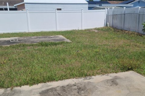 House in Largo, Florida 3 bedrooms, 88.91 sq.m. № 1761551 - photo 5