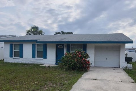 House in Largo, Florida 3 bedrooms, 88.91 sq.m. № 1761551 - photo 26
