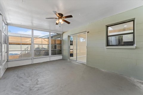 Villa ou maison à vendre à New Port Richey, Floride: 2 chambres, 72 m2 № 2149237 - photo 23