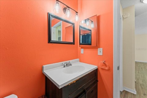 Villa ou maison à vendre à New Port Richey, Floride: 2 chambres, 72 m2 № 2149237 - photo 19