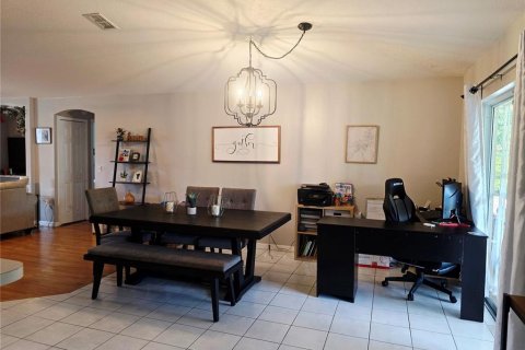 House in Deltona, Florida 3 bedrooms, 162.39 sq.m. № 1883922 - photo 9