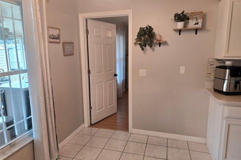 House in Deltona, Florida 3 bedrooms, 162.39 sq.m. № 1883922 - photo 18