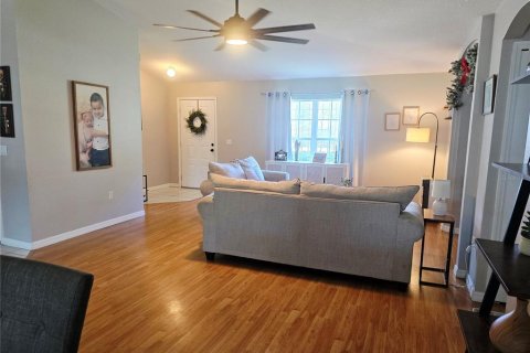 House in Deltona, Florida 3 bedrooms, 162.39 sq.m. № 1883922 - photo 7