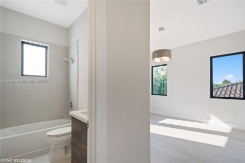 Купить виллу или дом в Холливуд, Флорида 4 спальни, № 1986062 - фото 18