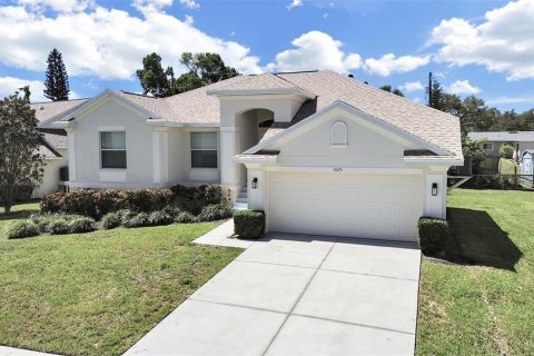 House in Tarpon Springs, Florida 3 bedrooms, 133.13 sq.m. № 2196372 - photo 3