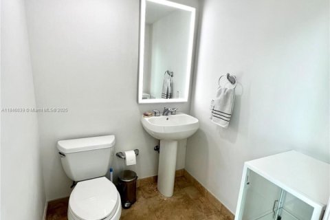 Снять в аренду кондоминиум в Майами, Флорида 1 спальня, 69.68м2, № 1842636 - фото 10