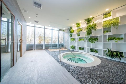 Condo in Miami, Florida, 1 bedroom  № 1736024 - photo 13