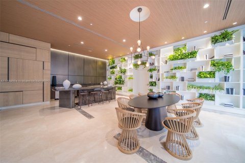 Condo in Miami, Florida, 1 bedroom  № 1736024 - photo 9
