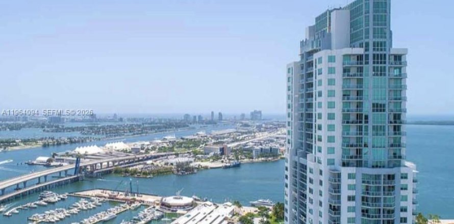 Condo à Miami, Floride, 1 chambre  № 2027223