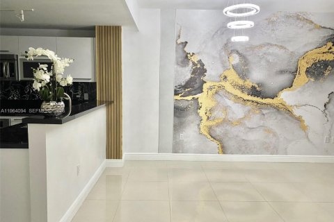 Copropriété à louer à Miami, Floride: 1 chambre, 74.88 m2 № 2027223 - photo 2