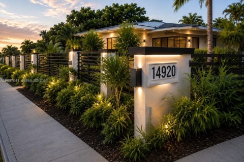 House in Miami, Florida 4 bedrooms, 179.3 sq.m. № 2168382 - photo 8