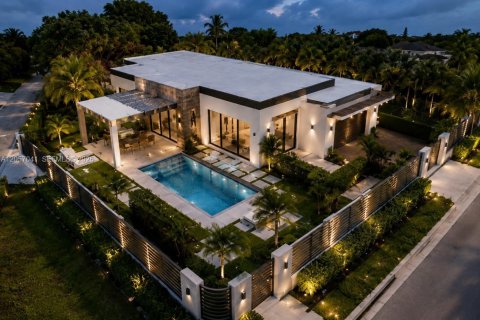 House in Miami, Florida 4 bedrooms, 179.3 sq.m. № 2168382 - photo 10