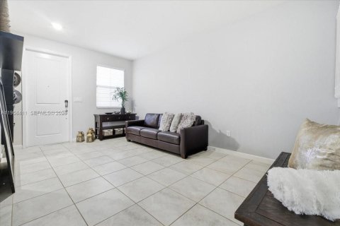 Adosado en venta en Homestead, Florida, 4 dormitorios, 169.92 m2 № 2020773 - foto 28