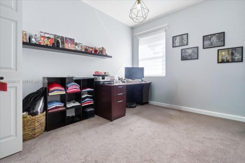 Adosado en venta en Homestead, Florida, 4 dormitorios, 169.92 m2 № 2020773 - foto 18