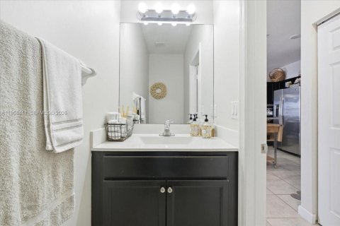 Adosado en venta en Homestead, Florida, 4 dormitorios, 169.92 m2 № 2020773 - foto 26