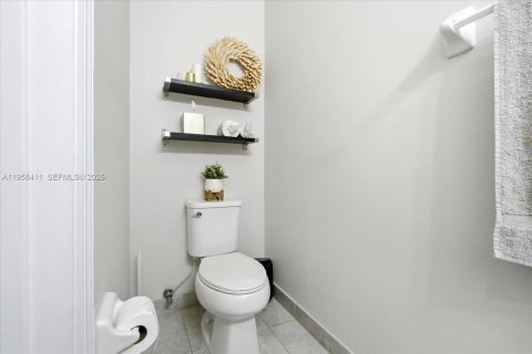 Adosado en venta en Homestead, Florida, 4 dormitorios, 169.92 m2 № 2020773 - foto 27