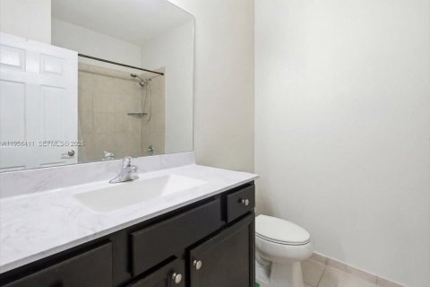 Adosado en venta en Homestead, Florida, 4 dormitorios, 169.92 m2 № 2020773 - foto 24