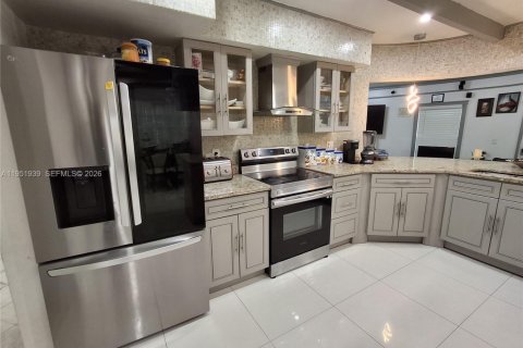 Купить виллу или дом в Тамарак, Флорида 3 спальни, 192.03м2, № 2006093 - фото 16