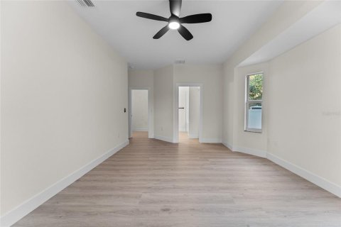 Villa ou maison à louer à North Port, Floride: 3 chambres, 128.21 m2 № 1844426 - photo 22