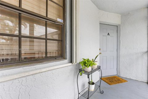 Снять в аренду кондоминиум в Хомстед, Флорида 3 спальни, 111.02м2, № 1965182 - фото 3