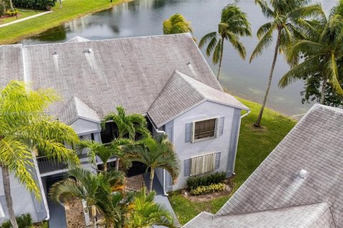 Снять в аренду кондоминиум в Хомстед, Флорида 3 спальни, 111.02м2, № 1965182 - фото 22