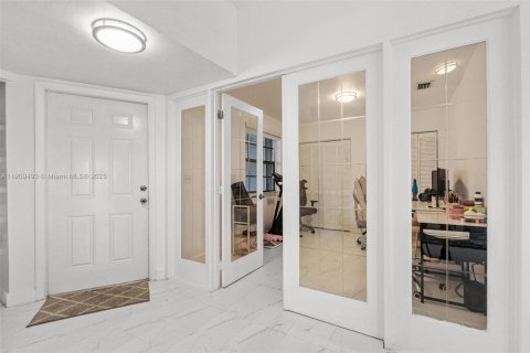 Снять в аренду кондоминиум в Хомстед, Флорида 3 спальни, 111.02м2, № 1965182 - фото 9