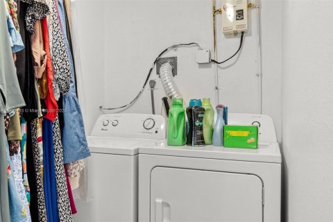 Снять в аренду кондоминиум в Хомстед, Флорида 3 спальни, 111.02м2, № 1965182 - фото 17