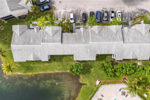 Снять в аренду кондоминиум в Хомстед, Флорида 3 спальни, 111.02м2, № 1965182 - фото 27