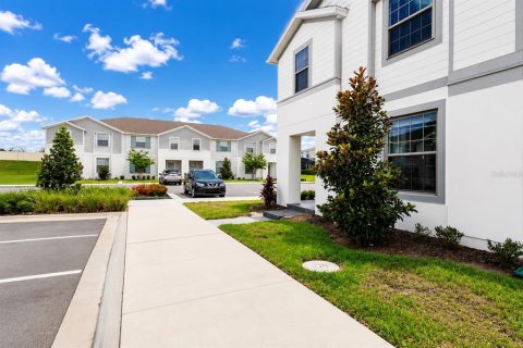 Townhouse in Kissimmee, Florida 5 bedrooms, 210.42 sq.m. № 2230795 - photo 14