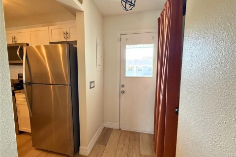 Townhouse in Tampa, Florida 2 bedrooms, 110.55 sq.m. № 2092202 - photo 19
