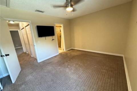 Townhouse in Tampa, Florida 2 bedrooms, 110.55 sq.m. № 2092202 - photo 11