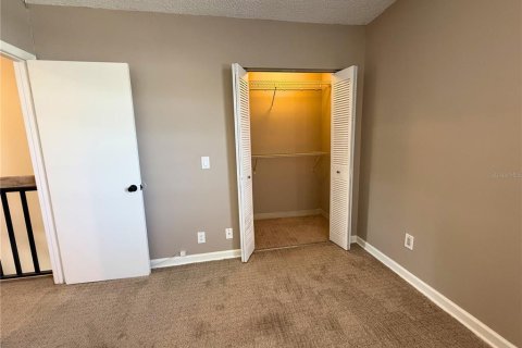 Townhouse in Tampa, Florida 2 bedrooms, 110.55 sq.m. № 2092202 - photo 27