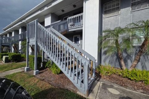 Townhouse in Tampa, Florida 2 bedrooms, 110.55 sq.m. № 2092202
