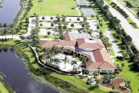 Villa ou maison à vendre à Port St. Lucie, Floride: 3 chambres, 197.7 m2 № 2412824 - photo 11