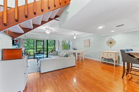 Touwnhouse à vendre à Oldsmar, Floride: 2 chambres, 111.48 m2 № 1848541 - photo 4