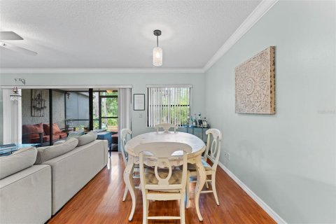 Touwnhouse à vendre à Oldsmar, Floride: 2 chambres, 111.48 m2 № 1848541 - photo 12
