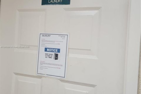 Condo in Hialeah, Florida, 1 bedroom  № 1944365 - photo 7