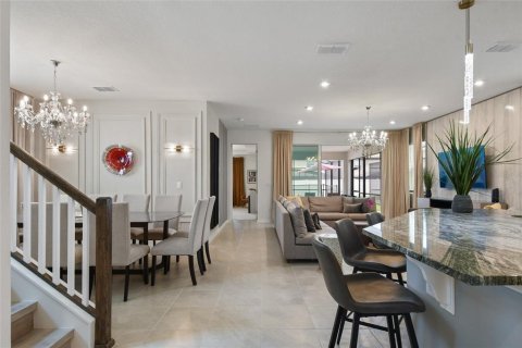 Casa en venta en Kissimmee, Florida, 7 dormitorios, 328.22 m2 № 2232200 - foto 17