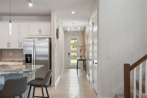 Casa en venta en Kissimmee, Florida, 7 dormitorios, 328.22 m2 № 2232200 - foto 4