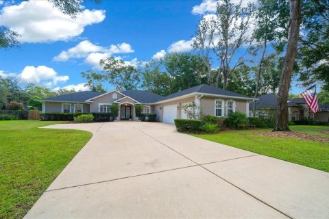 House in Ocala, Florida 4 bedrooms, 299.7 sq.m. № 1901586 - photo 12