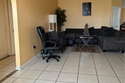 House in Orlando, Florida 3 bedrooms, 150.69 sq.m. № 1512831 - photo 5