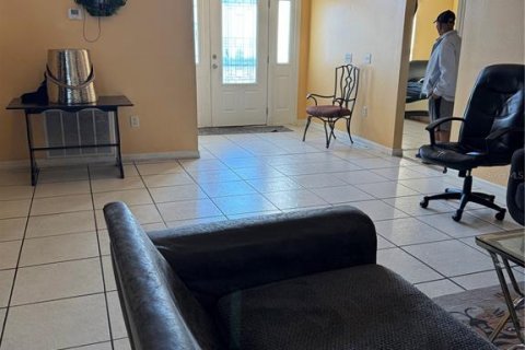 House in Orlando, Florida 3 bedrooms, 150.69 sq.m. № 1512831 - photo 8