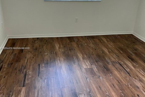 Снять в аренду кондоминиум в Хомстед, Флорида 2 спальни, 75.72м2, № 1992576 - фото 20