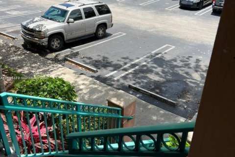 Снять в аренду кондоминиум в Хомстед, Флорида 2 спальни, 75.72м2, № 1992576 - фото 24