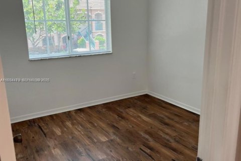 Снять в аренду кондоминиум в Хомстед, Флорида 2 спальни, 75.72м2, № 1992576 - фото 14